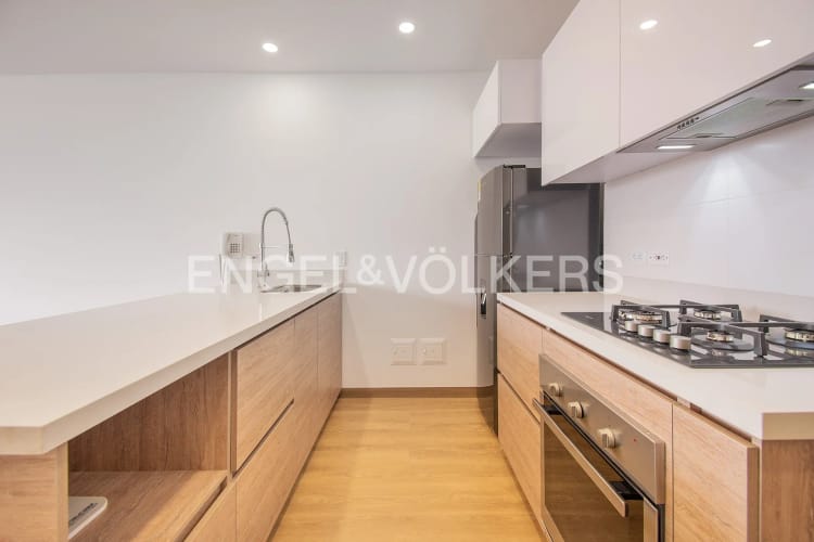 Apartamento de 1 alcoba en arriendo en Chicó Alto, Bogotá, 50 m² · foto 4 de 14