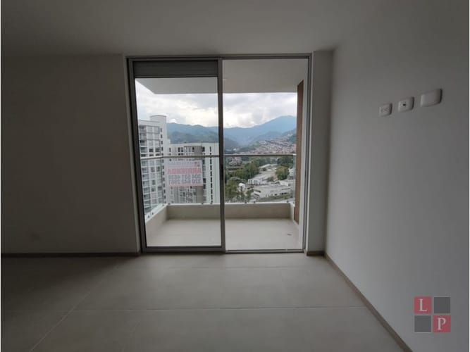 Apartamento de 2 alcobas en arriendo en Alta Suiza, Manizales, 63 m² · foto 3 de 22