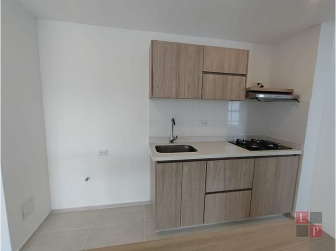 Apartamento de 2 alcobas en arriendo en Alta Suiza, Manizales, 63 m² · foto 8 de 22