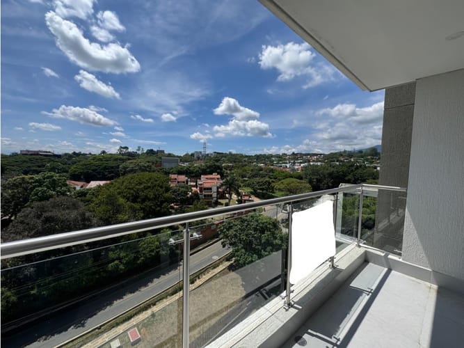 Apartamento de 2 alcobas en arriendo en Pance, Cali, 75 m² · foto 2 de 21