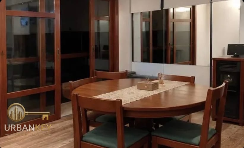 Alquiler de casa de 3 dormitorios 2 baños y patios en Cordón · Foto 3
