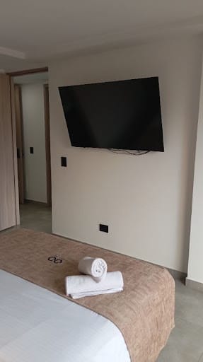Apartamento de 2 alcobas en arriendo en La Castellana, Medellín, 68 m² · foto 2 de 13
