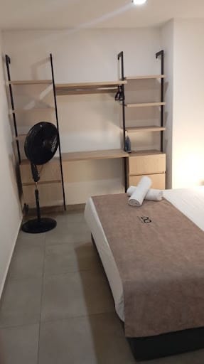 Apartamento de 2 alcobas en arriendo en La Castellana, Medellín, 68 m² · foto 4 de 13