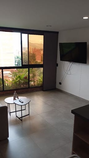 Apartamento de 2 alcobas en arriendo en La Castellana, Medellín, 68 m² · foto 9 de 13