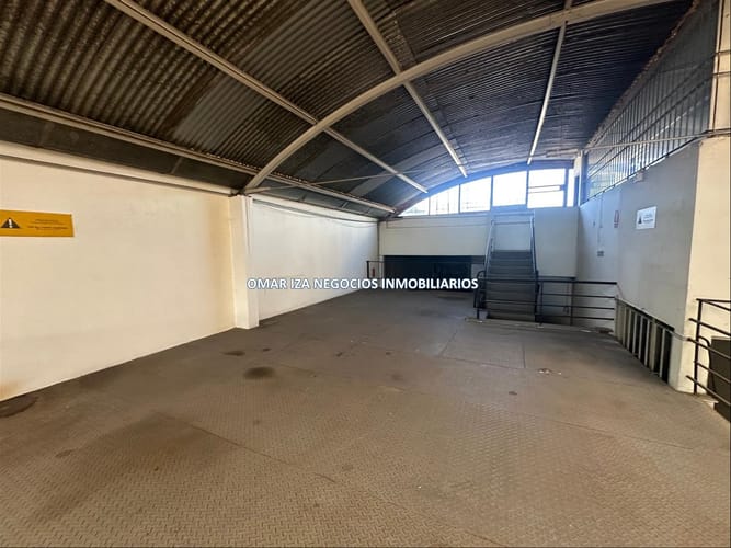 ALQUILER LOCAL COMERCIAL MALVIN SOBRE AV DEPOSITO, GARAGE · Foto 3