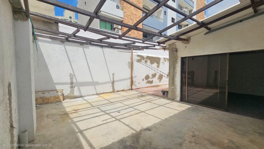 Casa de 6 alcobas en arriendo en Granadillo, Barranquilla, 350 m² · foto 2 de 18