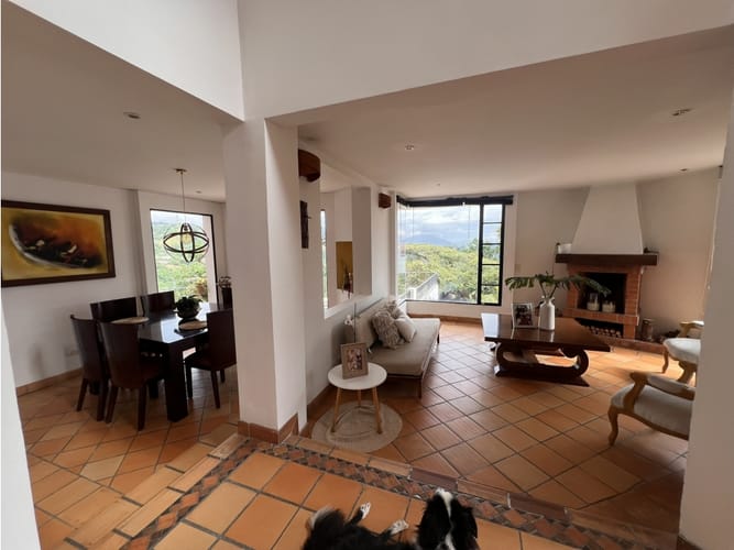 Casa de 4 alcobas en arriendo en El Arenillo, Manizales, 296 m² · foto 3 de 16