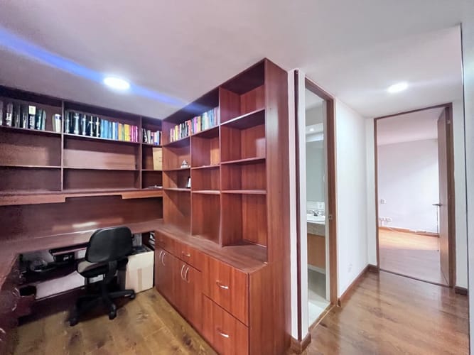 Apartamento de 3 alcobas en venta en Colina Campestre, Bogotá, 81 m² · foto 5 de 24
