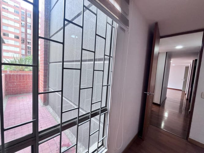 Apartamento de 3 alcobas en venta en Colina Campestre, Bogotá, 81 m² · foto 16 de 24