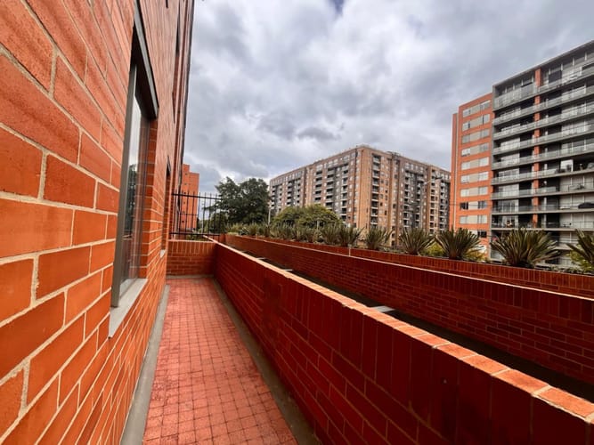 Apartamento de 3 alcobas en venta en Colina Campestre, Bogotá, 81 m² · foto 18 de 24
