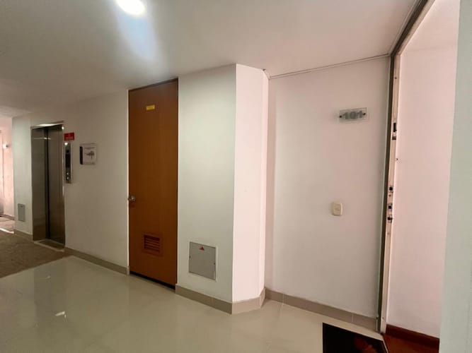 Apartamento de 3 alcobas en venta en Colina Campestre, Bogotá, 81 m² · foto 22 de 24