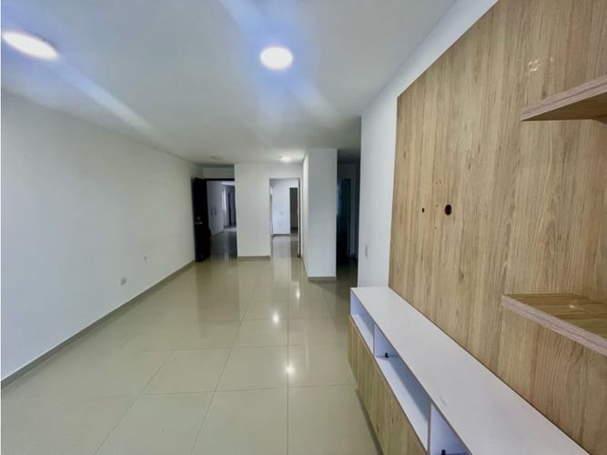 Apartamento de 3 alcobas en arriendo en Ciudad Jardin, Barranquilla, 101 m² · foto 4 de 17
