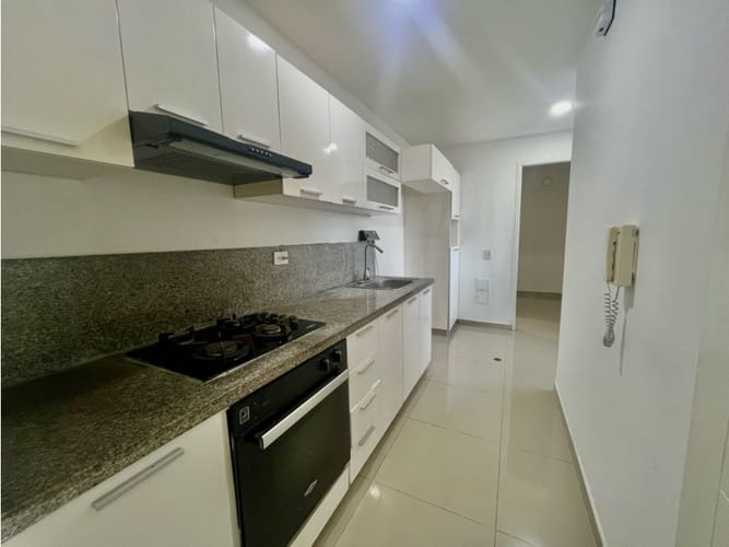 Apartamento de 3 alcobas en arriendo en Ciudad Jardin, Barranquilla, 101 m² · foto 6 de 17