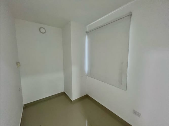 Apartamento de 3 alcobas en arriendo en Ciudad Jardin, Barranquilla, 101 m² · foto 11 de 17