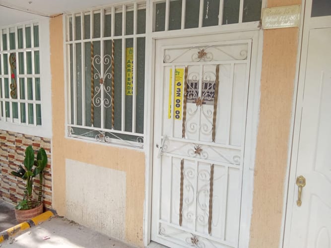 Apartamento de 2 alcobas en arriendo en Puerto Madero, Girón, 50 m² · foto 4 de 12