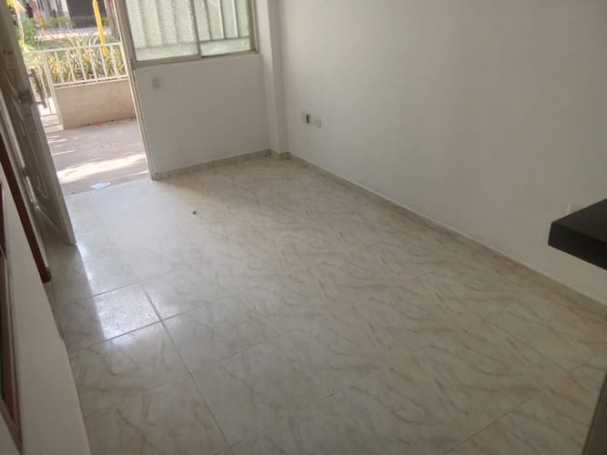 Apartamento de 2 alcobas en arriendo en Puerto Madero, Girón, 50 m² · foto 5 de 12