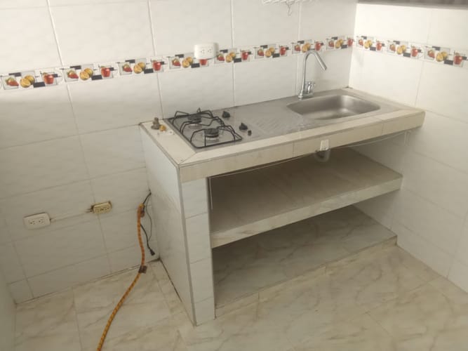 Apartamento de 2 alcobas en arriendo en Puerto Madero, Girón, 50 m² · foto 8 de 12