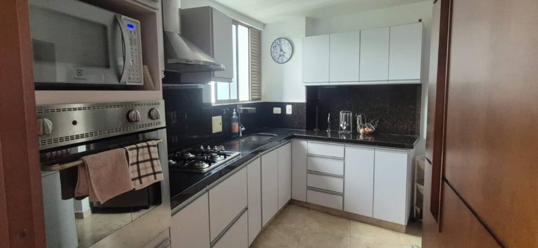Apartamento de 3 alcobas en arriendo en Cabecera Del Llano, Bucaramanga, 100 m² · foto 7 de 12