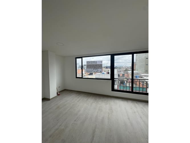 Apartamento de 3 alcobas en arriendo en Santa Matilde, Bogotá, 75 m² · foto 2 de 14