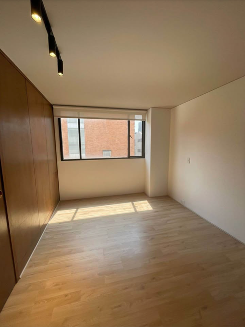 Apartamento de 2 alcobas en arriendo en Chico Norte, Bogotá, 100 m² · foto 4 de 8