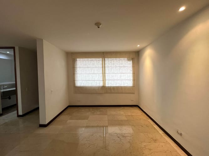 Casa de 4 alcobas en arriendo en El Poblado, Envigado, 320 m² · foto 8 de 19
