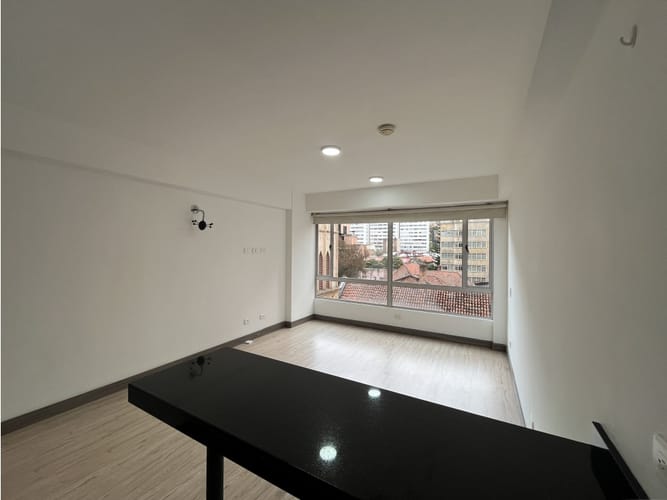 Apartaestudio en venta en San Diego, Bogotá, 35 m² · foto 3 de 9