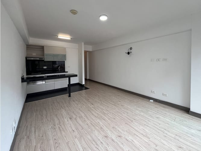 Apartaestudio en venta en San Diego, Bogotá, 35 m² · foto 6 de 9