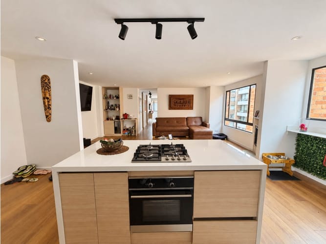 Apartamento de 2 alcobas en arriendo en Santa Paula, Bogotá, 85 m² · foto 4 de 8