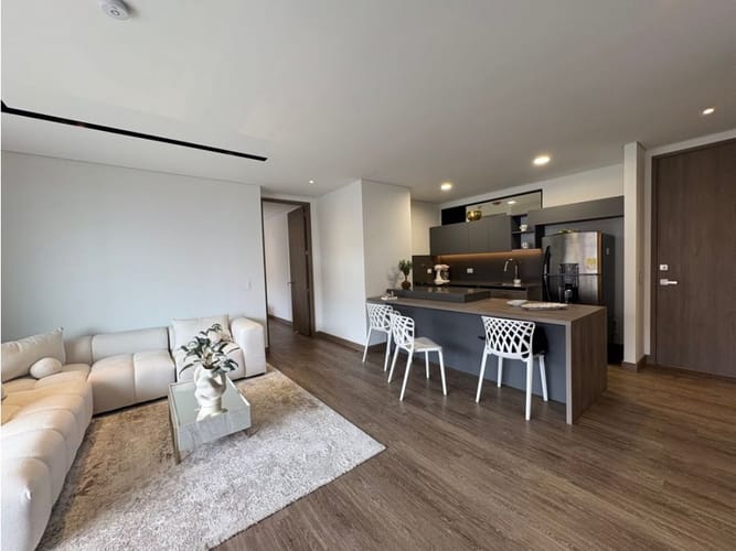 Apartamento de 2 alcobas en arriendo en El Poblado, Bogotá, 95 m² · foto 4 de 24