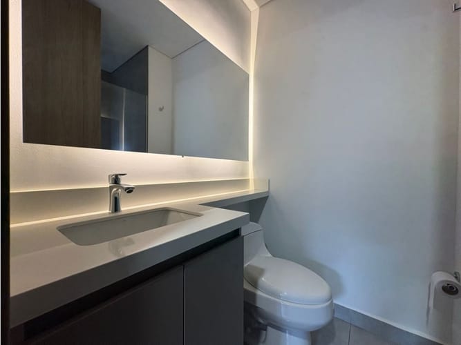 Apartamento de 2 alcobas en arriendo en El Poblado, Bogotá, 95 m² · foto 9 de 24