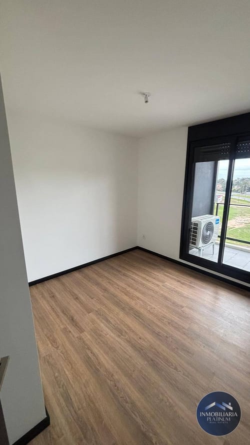 Apartamento en alquiler c/ cochera en Barra de Carrasco · Foto 2
