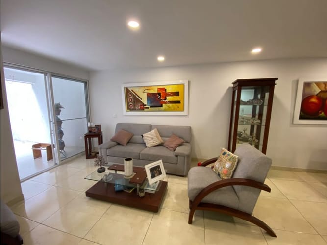 Apartamento de 3 alcobas en venta en Chipichape, Cali, 110 m² · foto 2 de 23