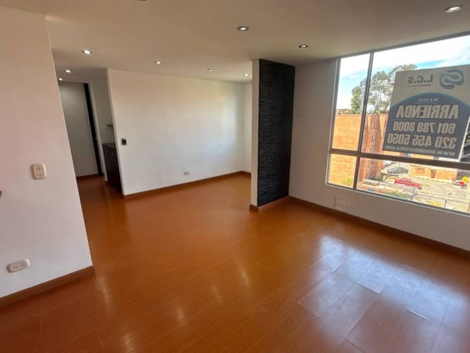 Apartamento de 2 alcobas en arriendo en Buenos Aires, Bogotá, 56 m² · foto 2 de 22