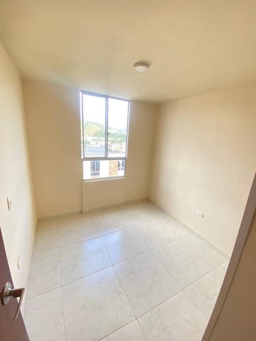 Apartamento de 3 alcobas en arriendo en Carrizal Campestre, Girón, 53 m² · foto 3 de 13