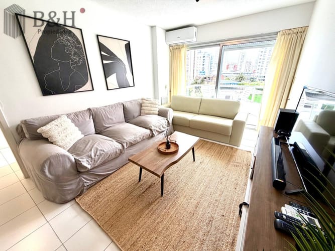 apartamento en venta en brava, 2 dormitorios 2 baños, y dependencia de servicio
