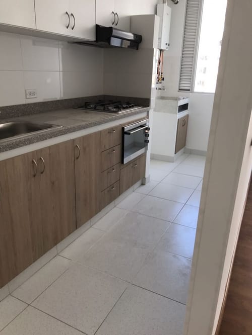 Apartamento de 3 alcobas en arriendo en Castilla, Bogotá, 76 m² · foto 9 de 21