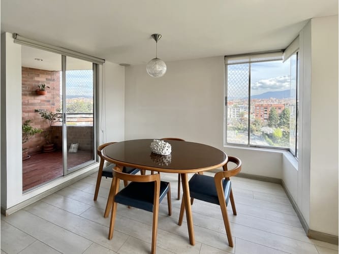 Apartamento de 3 alcobas en venta en Calleja Baja, Bogotá, 125 m² · foto 8 de 22