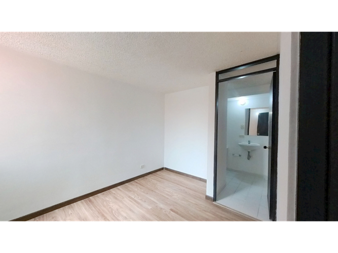 Apartamento de 3 alcobas en venta en Los Laureles, Bogotá, 53 m² · foto 9 de 17