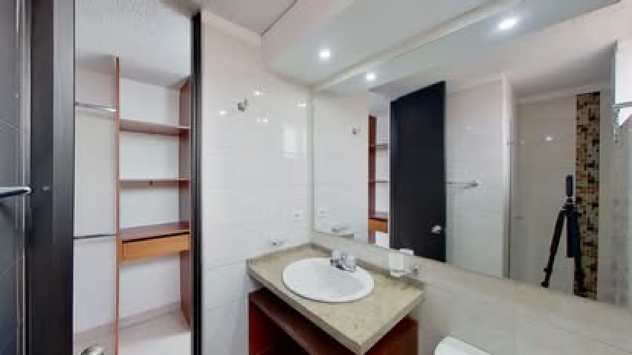 Apartamento de 3 alcobas en arriendo en San Antonio Norte, Bogotá, 65 m² · foto 10 de 14