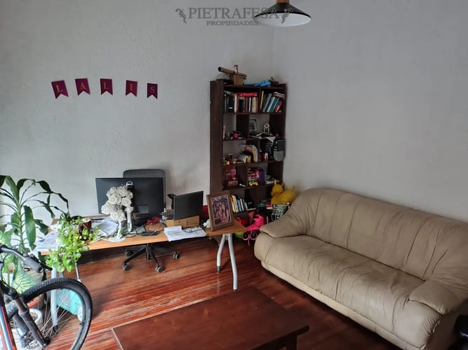 Apartamento en alquiler, 3 dormitorios, 1 baño. Sin gastos comunes. Cordón.