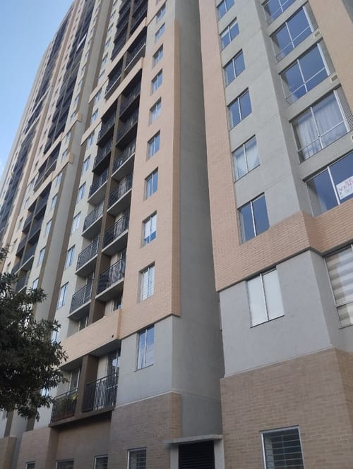 Apartamento de 1 alcoba en arriendo en Samper Mendoza, Bogotá, 25 m² · foto 2 de 22