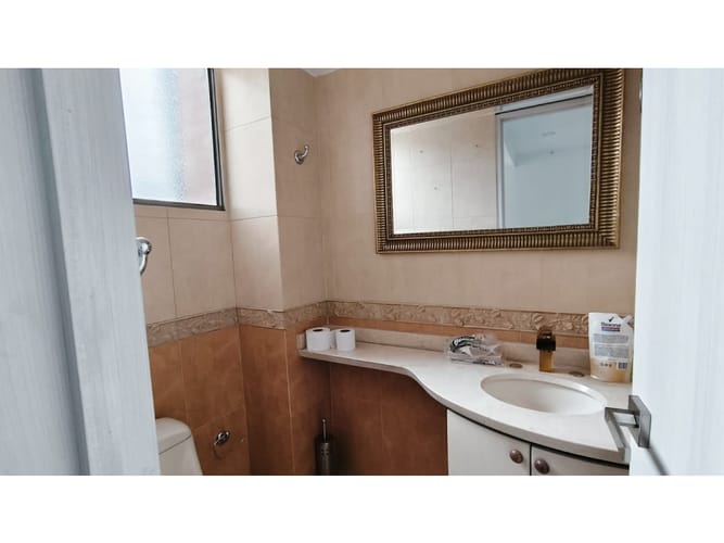 Apartamento de 3 alcobas en venta en Ciudad Salitre Oriental, Bogotá, 138 m² · foto 5 de 24