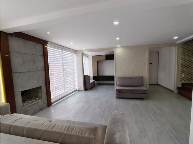 Apartamento de 3 alcobas en venta en Ciudad Salitre Oriental, Bogotá, 138 m² · foto 6 de 24