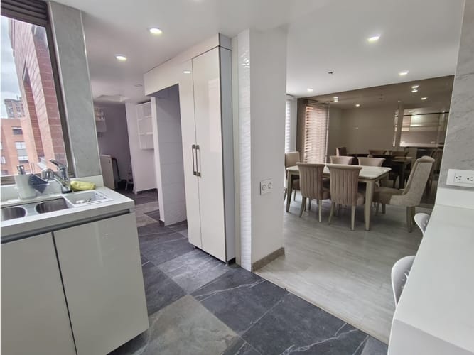 Apartamento de 3 alcobas en venta en Ciudad Salitre Oriental, Bogotá, 138 m² · foto 12 de 24