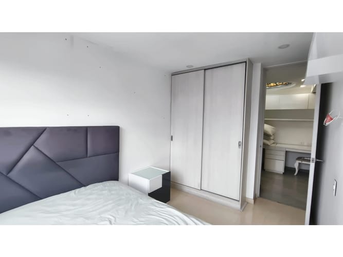 Apartamento de 3 alcobas en venta en Ciudad Salitre Oriental, Bogotá, 138 m² · foto 21 de 24
