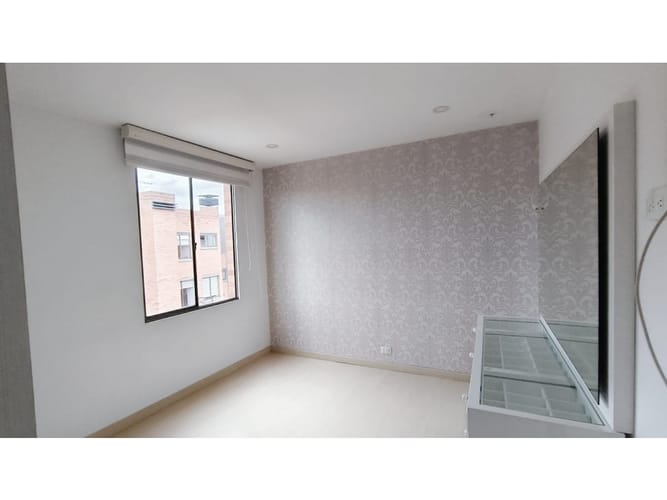 Apartamento de 3 alcobas en venta en Ciudad Salitre Oriental, Bogotá, 138 m² · foto 23 de 24