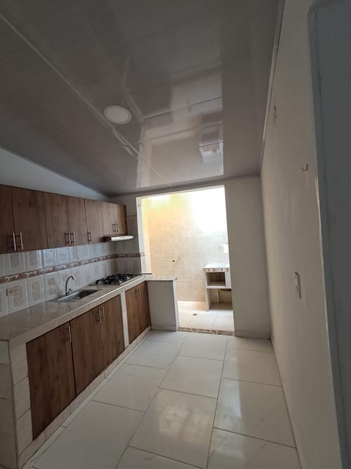 Apartamento de 3 alcobas en arriendo en Plazas Del Bosque, Ibagué, 76 m² · foto 18 de 23