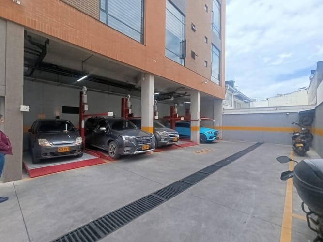 Apartaestudio en venta en La Castellana, Bogotá, 20 m² · foto 14 de 22