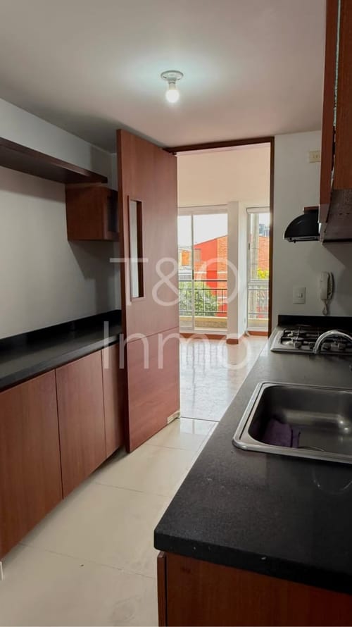 Apartamento de 3 alcobas en venta en Gilmar, Bogotá, 94 m² · foto 2 de 22