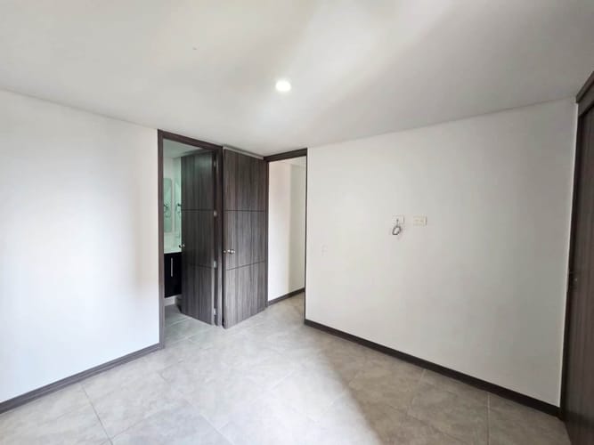 Apartamento de 2 alcobas en arriendo en Belén, Medellín, 56 m² · foto 3 de 18